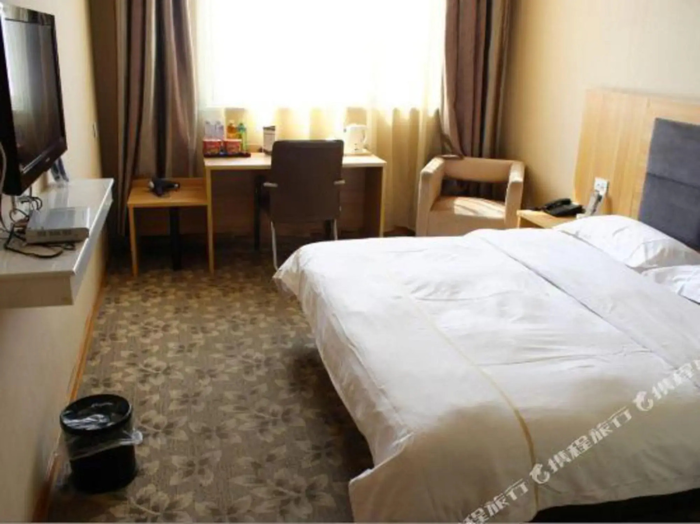 Lankao Giraden Business Hotel