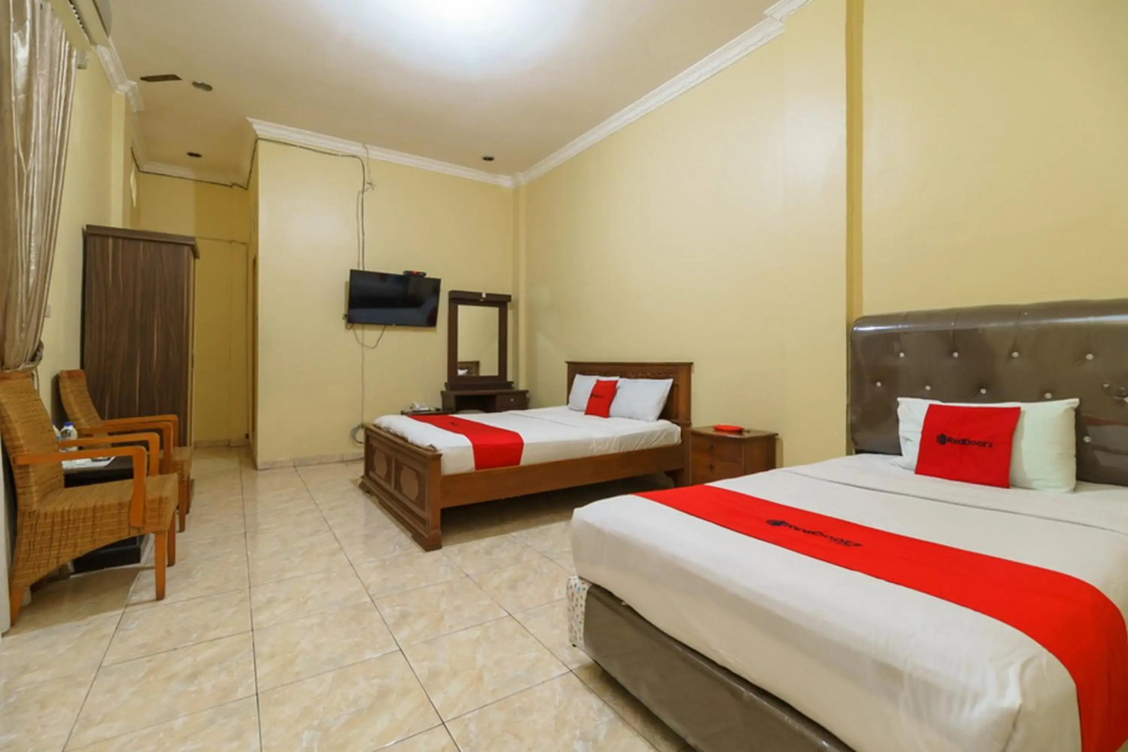 RedDoorz Plus @ Hotel Sempurna Watervang Lubuk Linggau