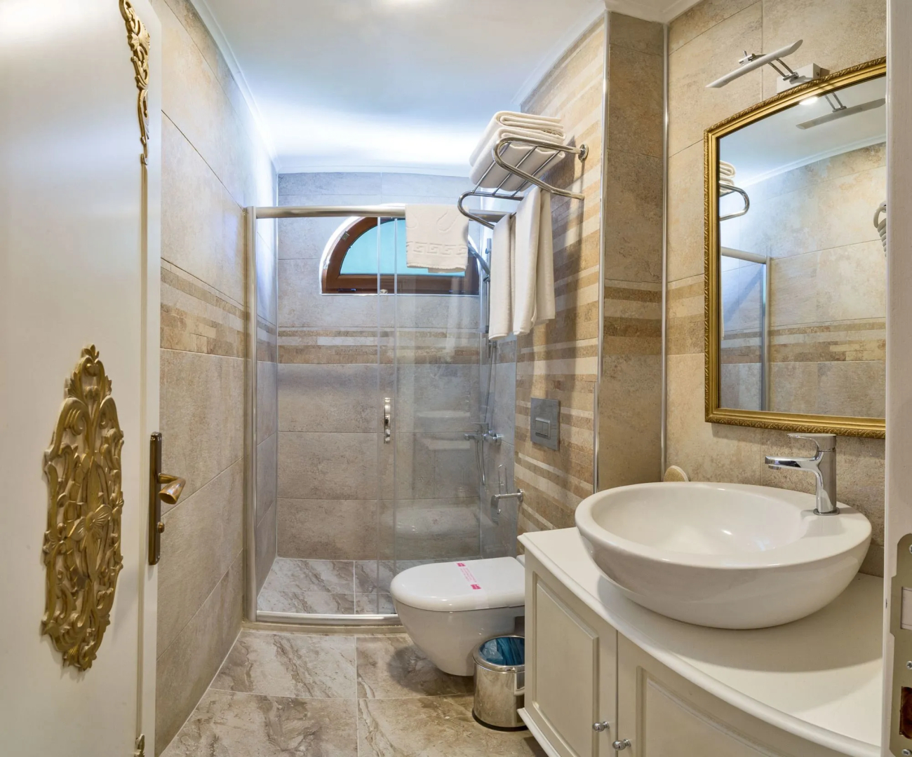 Hotel 1453