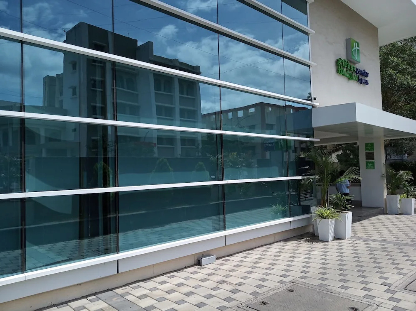 Hotel FORMULE1 Pune Pimpri