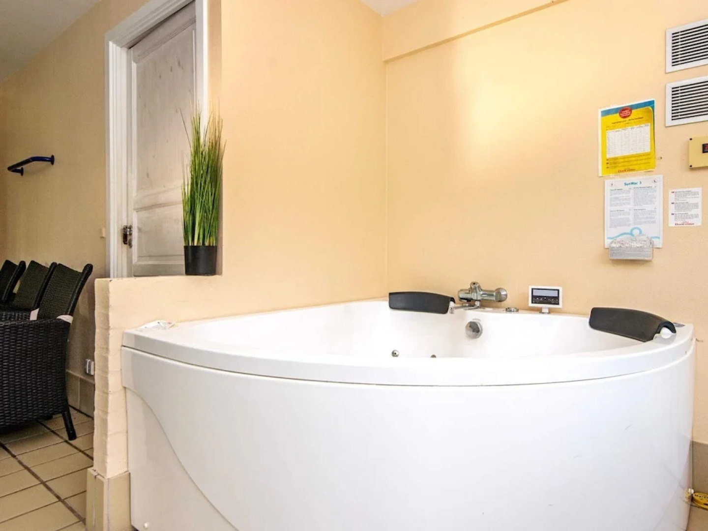 8 Person Holiday Home in Hemmet