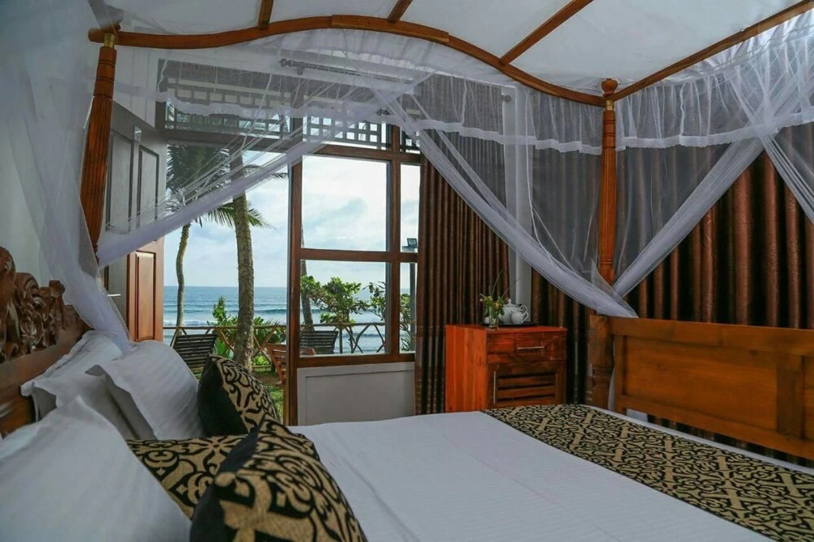 Top Secret Beach hotel