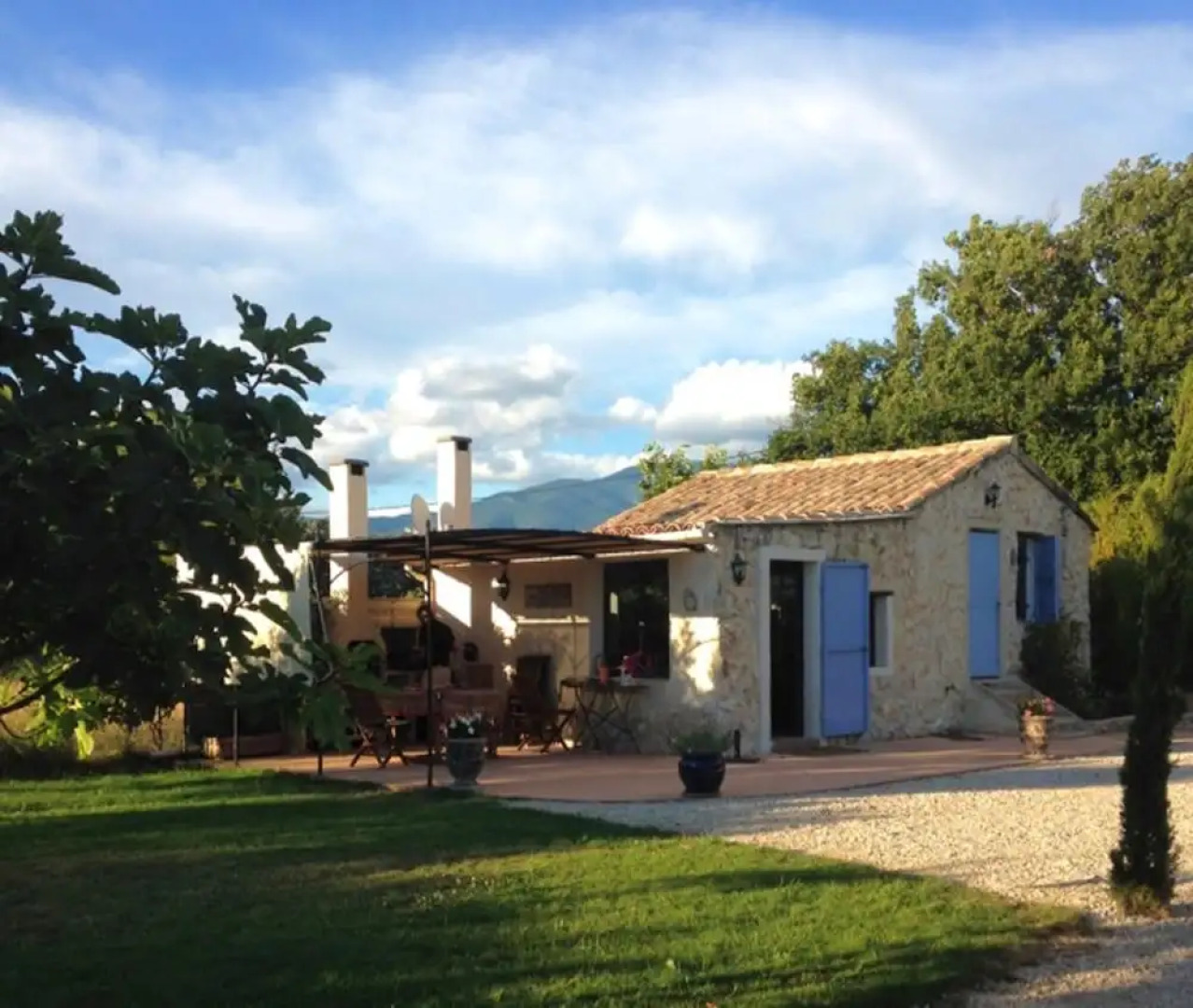 House With 2 Bedrooms in Modène, With Wonderful Mountain View, Private