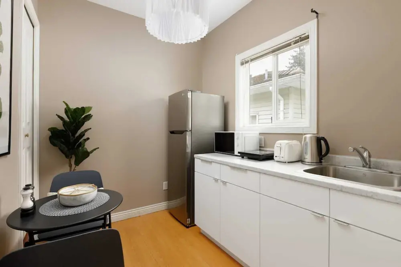 4665 Canadaway - Unit 4