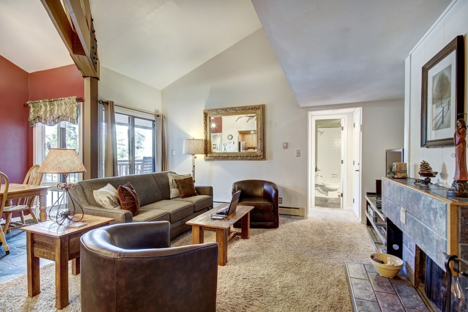 2BR/2BA Condo on Shuttle Route - Wild Irishman 1015 - Pool & more!