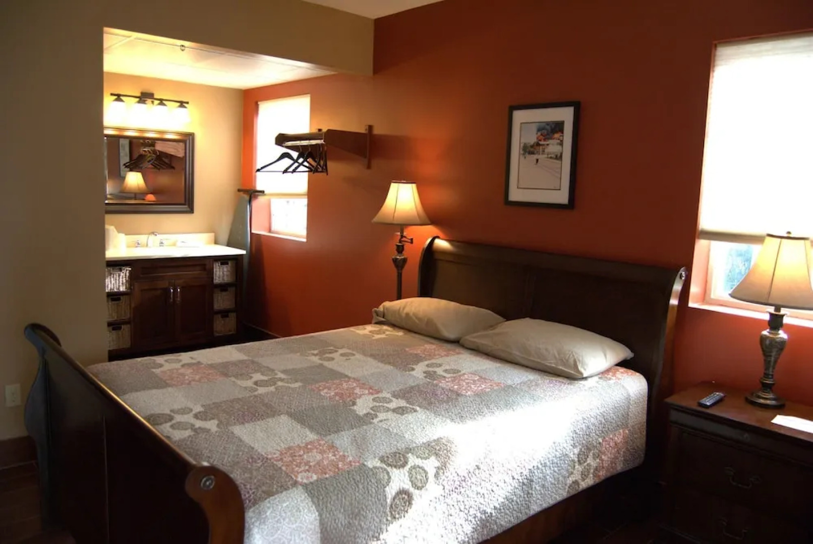 Put in Bay Victory Station Hotel