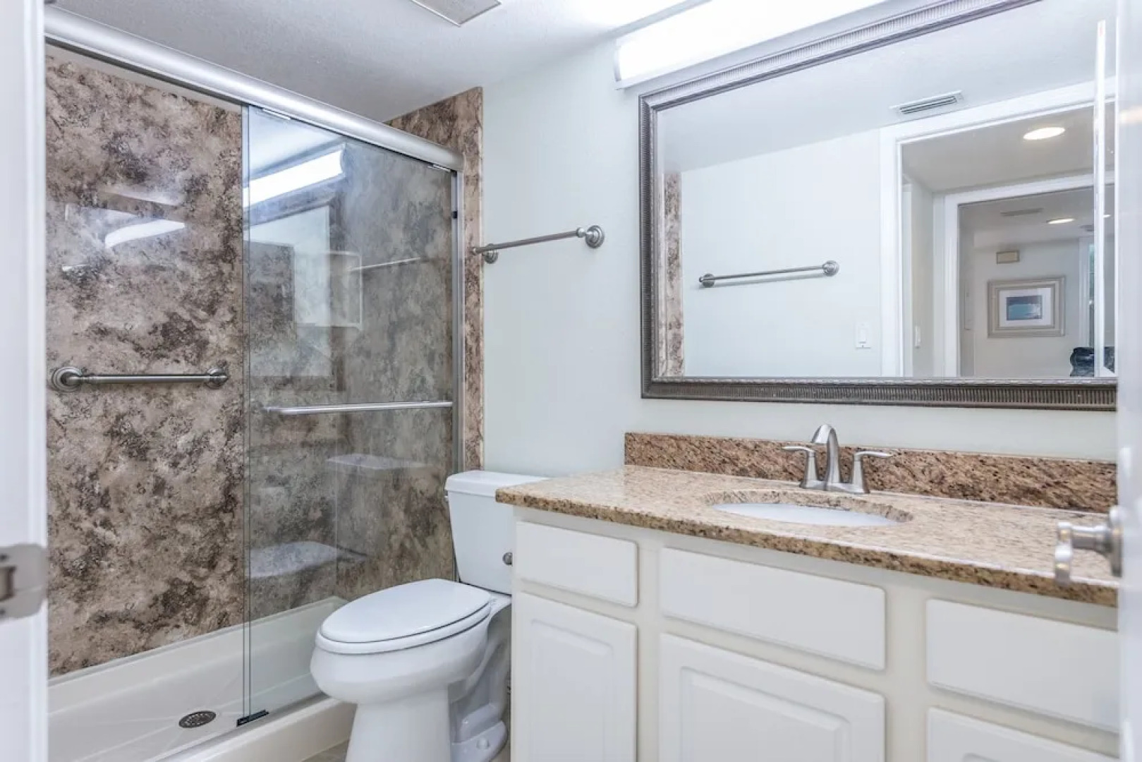 Cape Winds by Happy Palm Stays