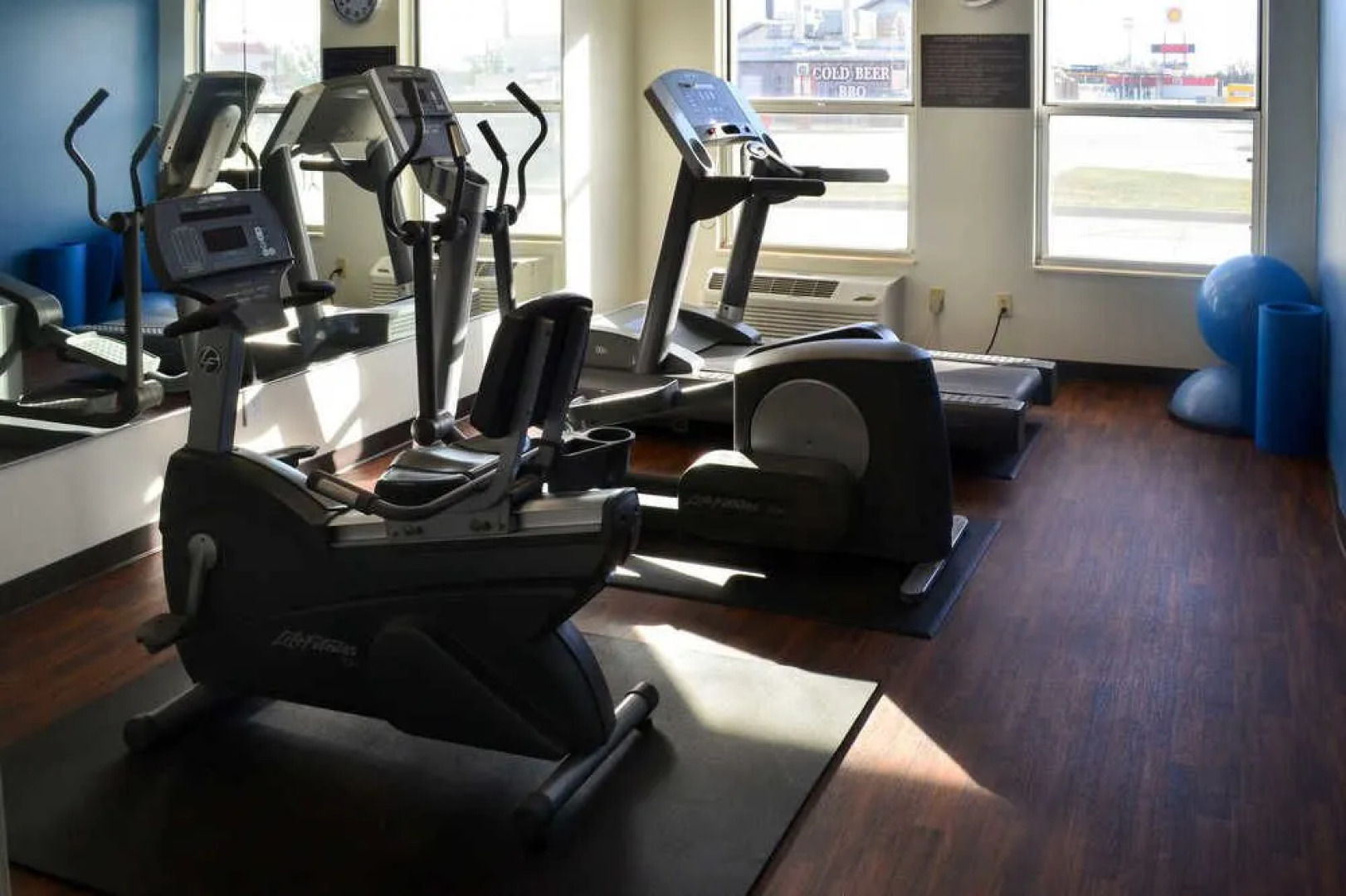 Holiday Inn Express Junction City