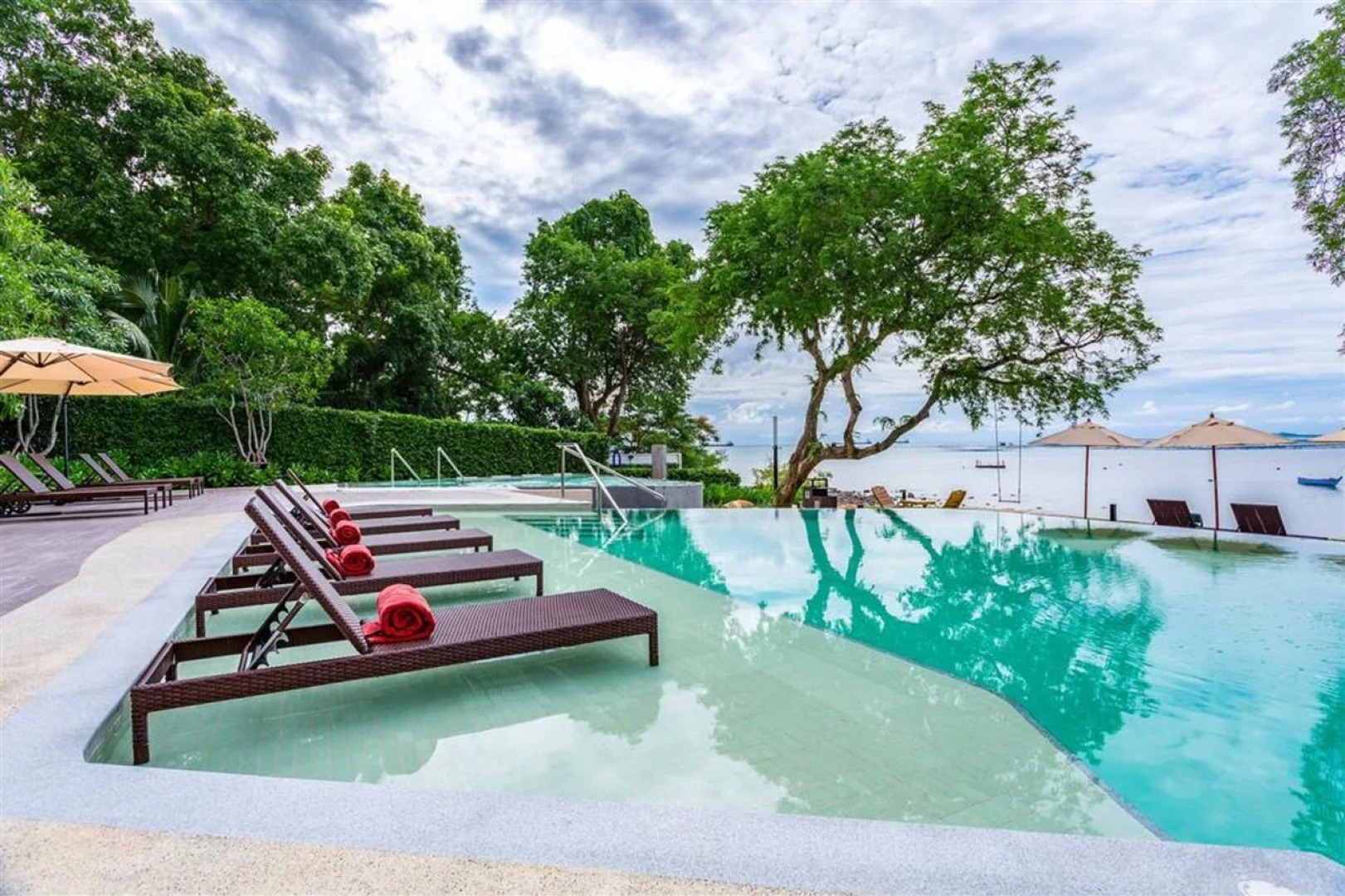 Centara Sonrisa Residences & Suites Sriracha