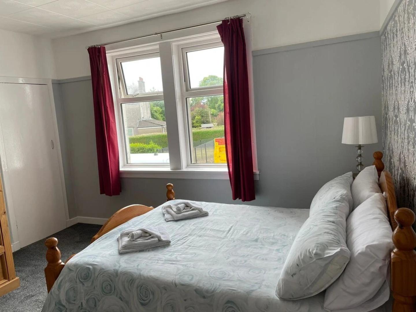 County Cottages South