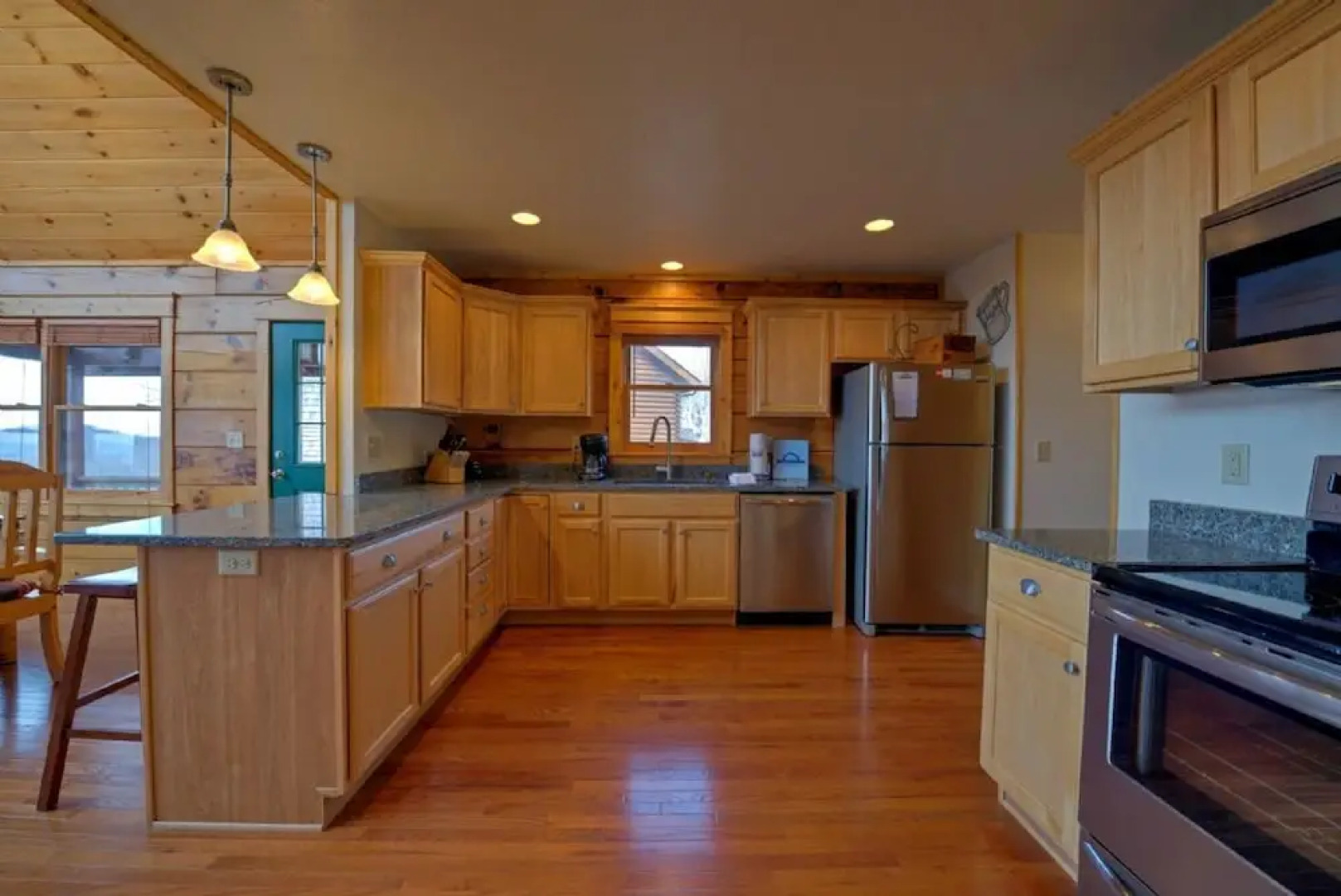 Rocky Mountain High - 4 Br Cabin