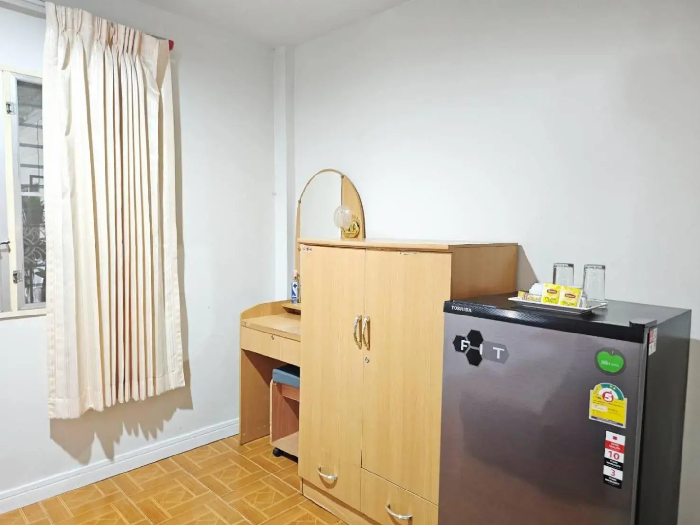 P California Inter Hostel