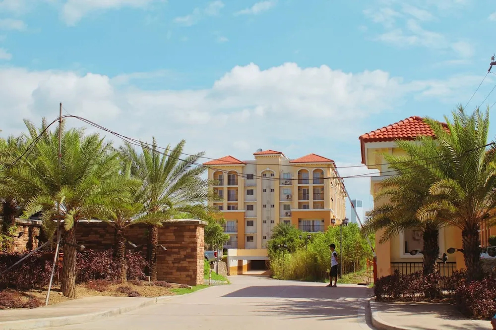 2 Bedroom at San Remo Oasis near SM Seaside