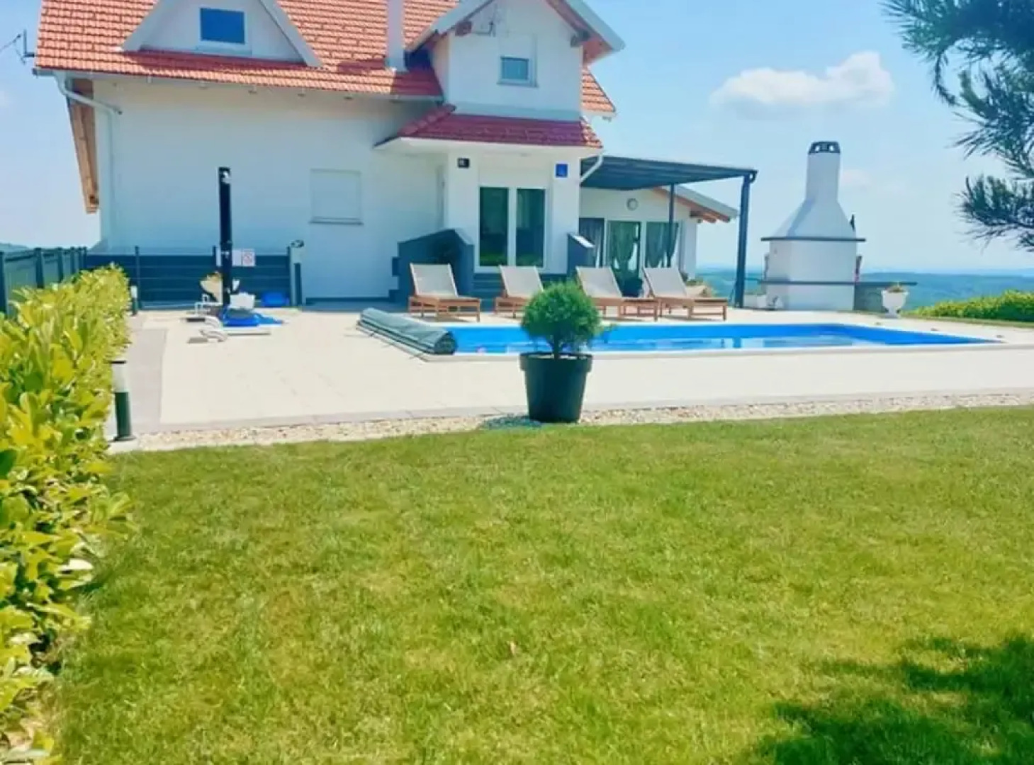 Villa Cerina With Outdoor Swimming Pool