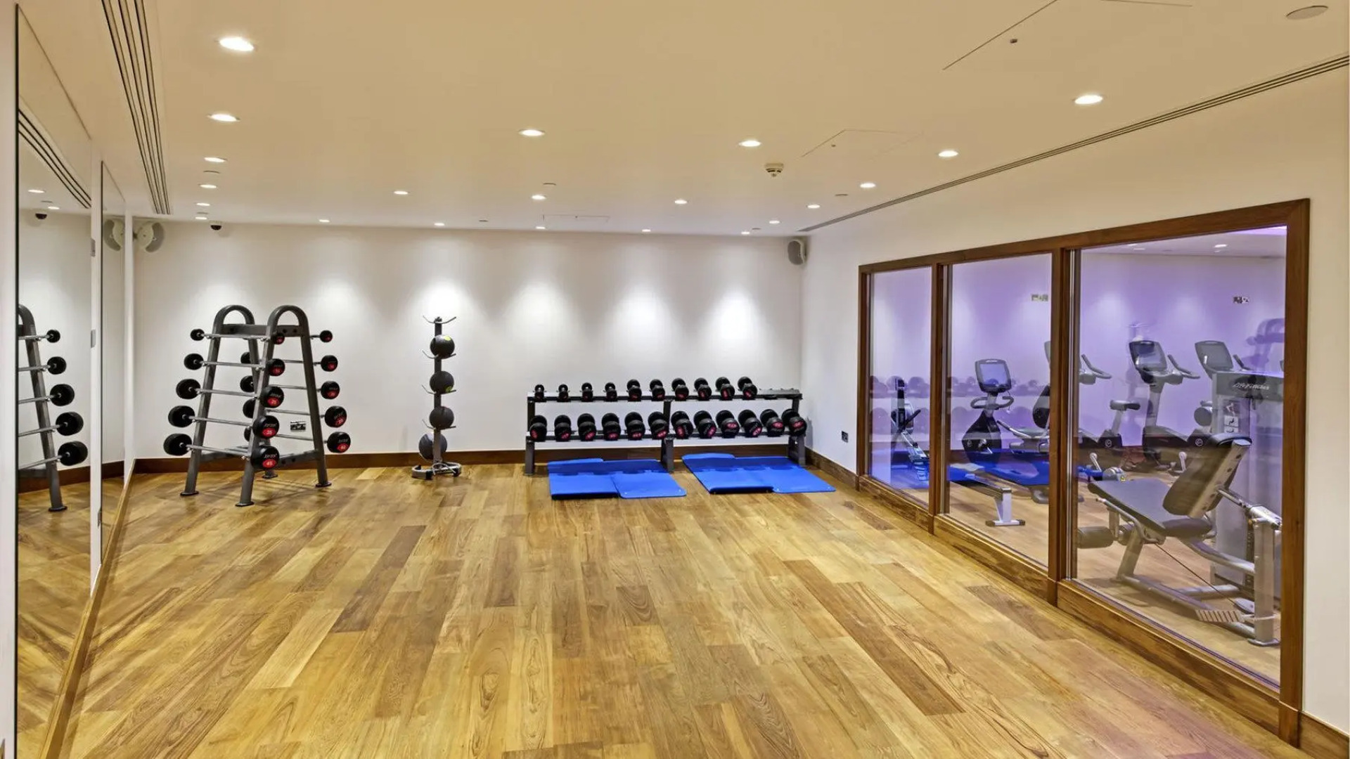 Leonardo Royal Hotel London Tower Bridge