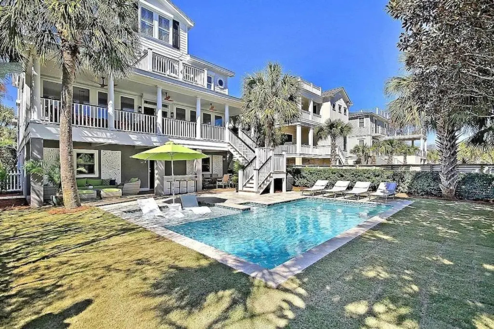 Luxury Modern Home- Steps 2 Beach, Private Pool/Bar, Sleeps 16, 7 BD-5.5 BR- 'The Lucky Penny'