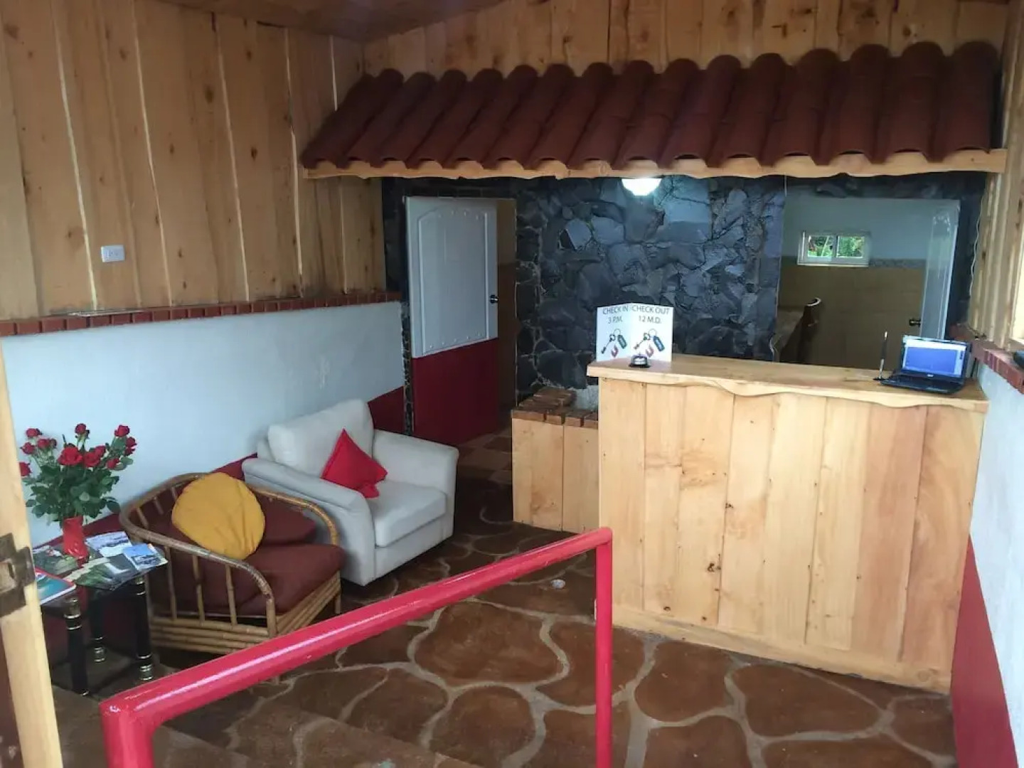 Volcan Poas-Vara Blanca Tiquicia Lodge