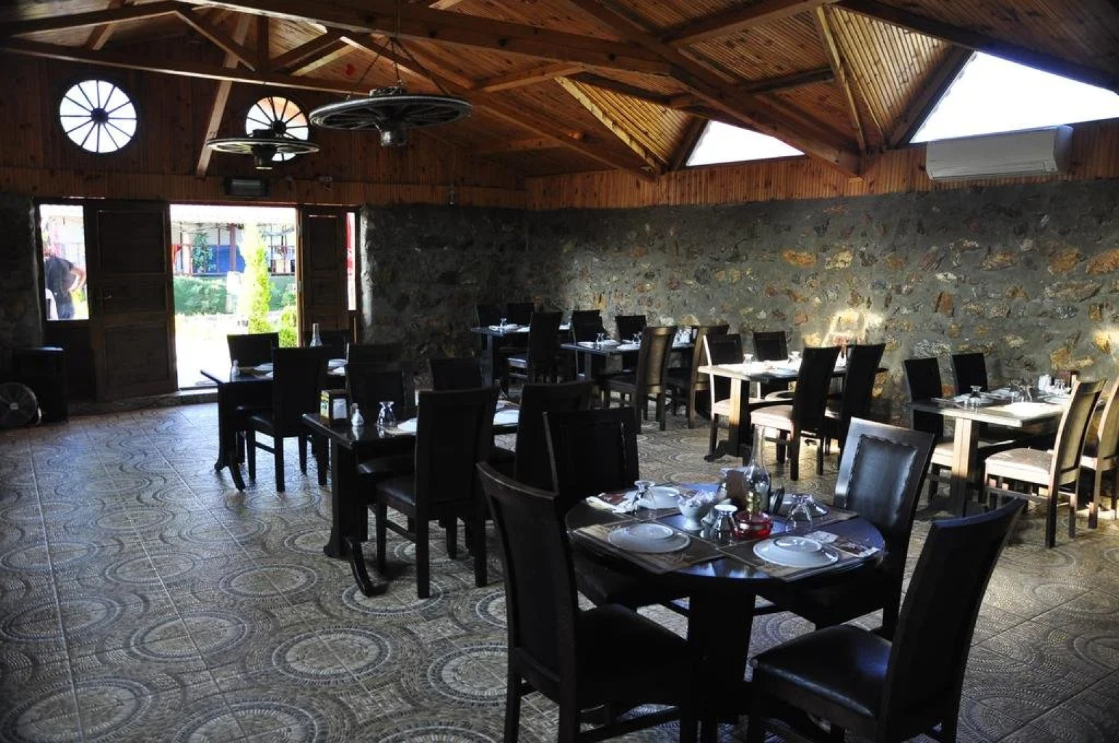 Emirbey Atli Turizm ve Dogal Yasam Koyu