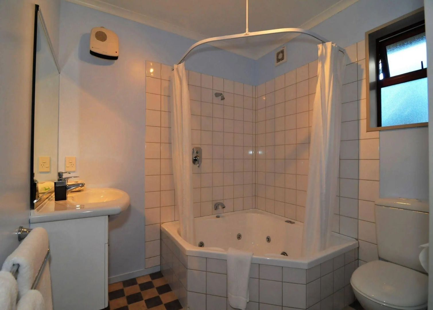 ASURE Scenic Route Motor Lodge