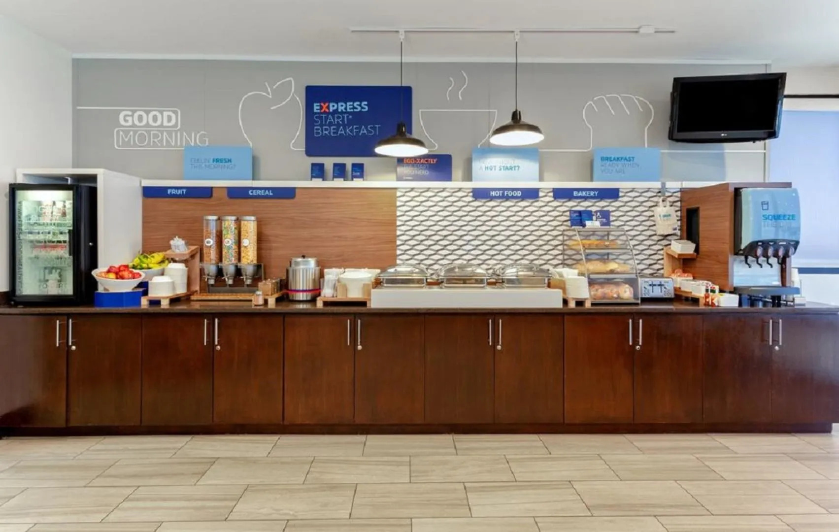 Holiday Inn Express & Suites Oceanfront by IHG