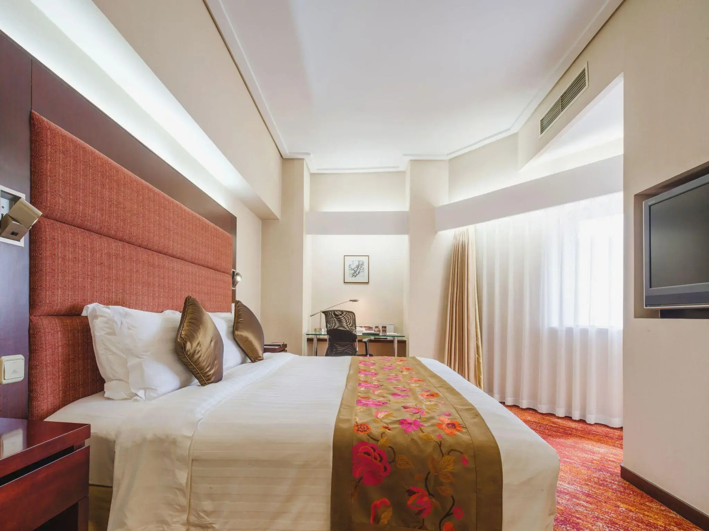 Grand Continent International Hotel