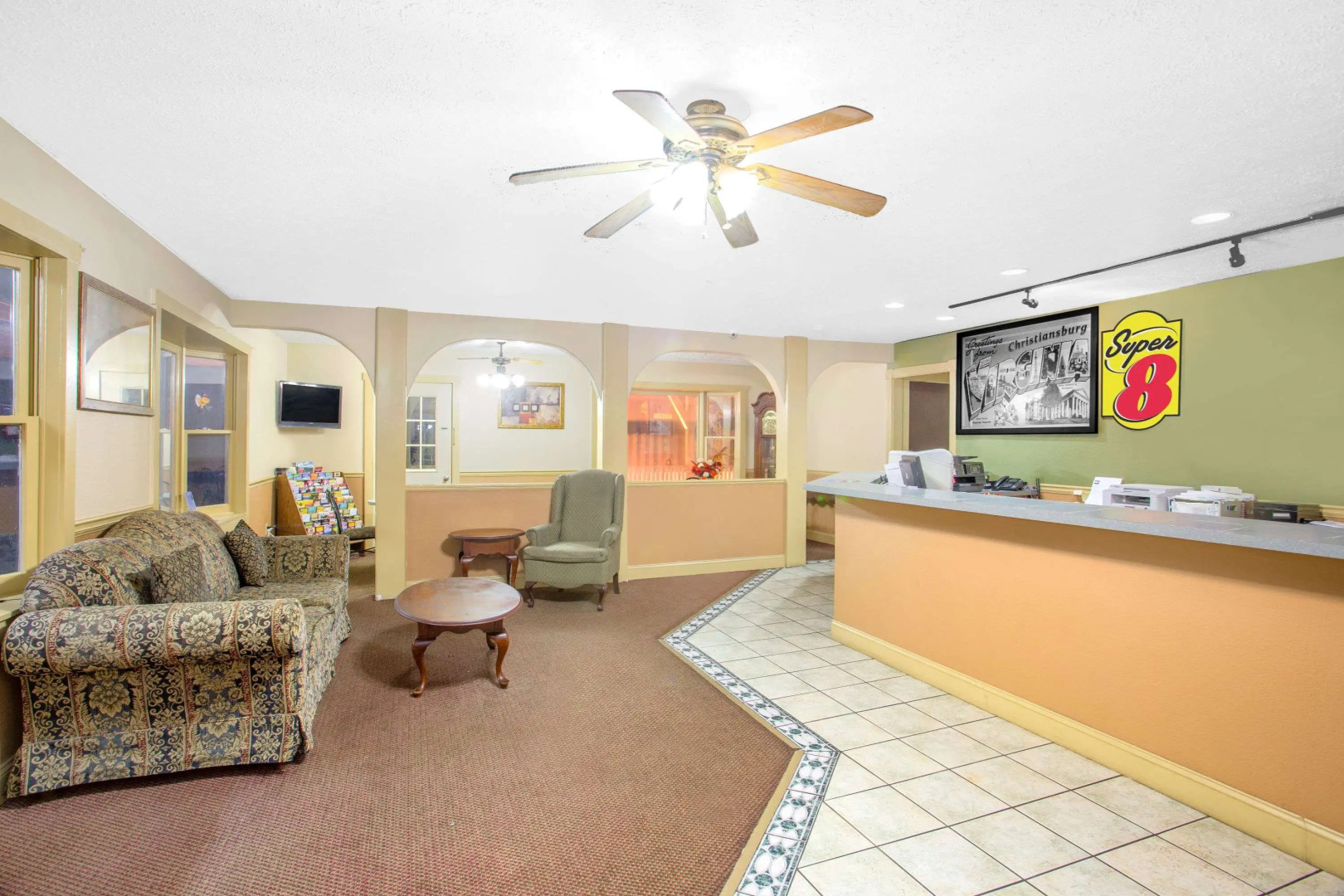 Super 8 by Wyndham Christiansburg