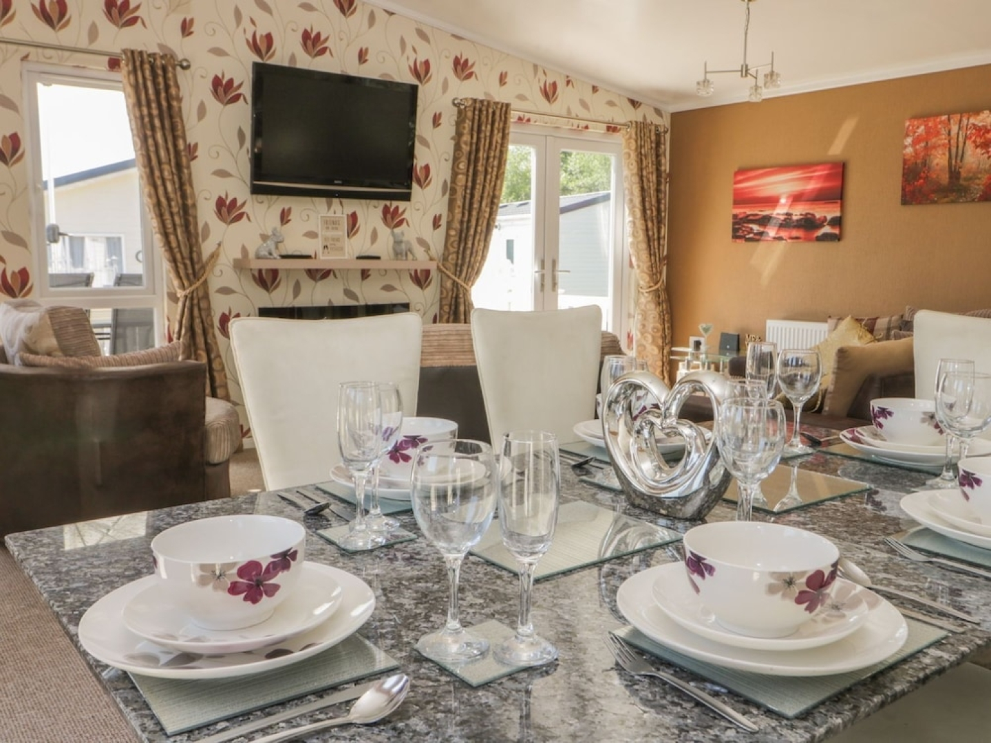 Impeccable 3-Bed Lodge At Cayton Bay Holiday Park