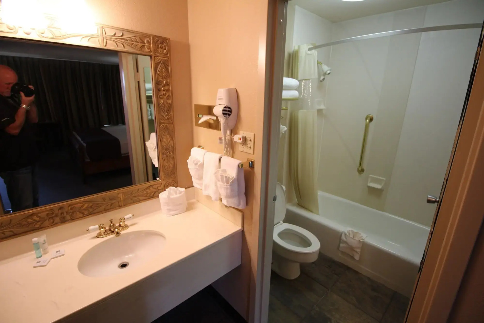 Magnuson Grand Hotel & Conference Center Tyler