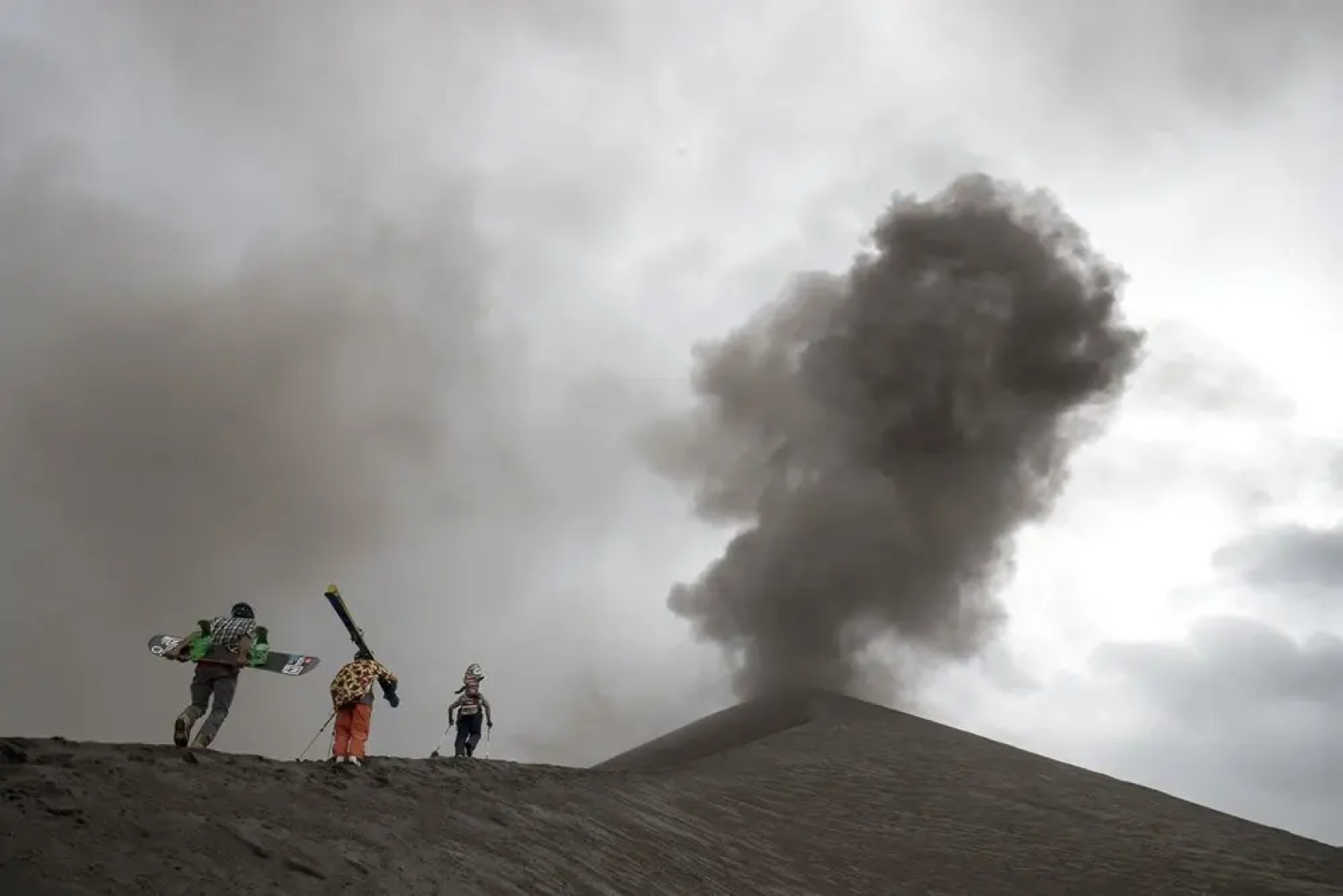 Volcano Roaring Front
