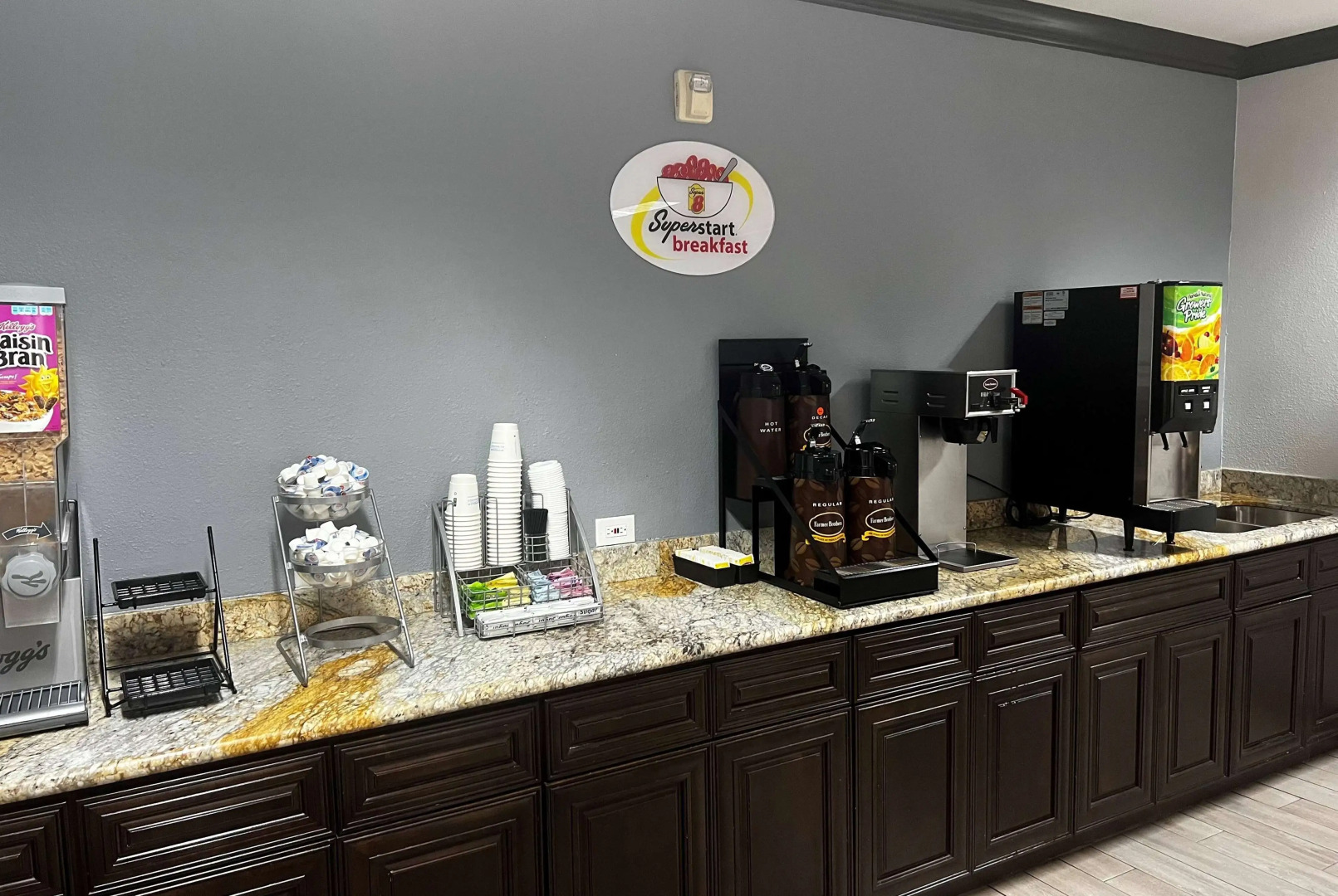 Super 8 by Wyndham Port Arthur/Nederland Area