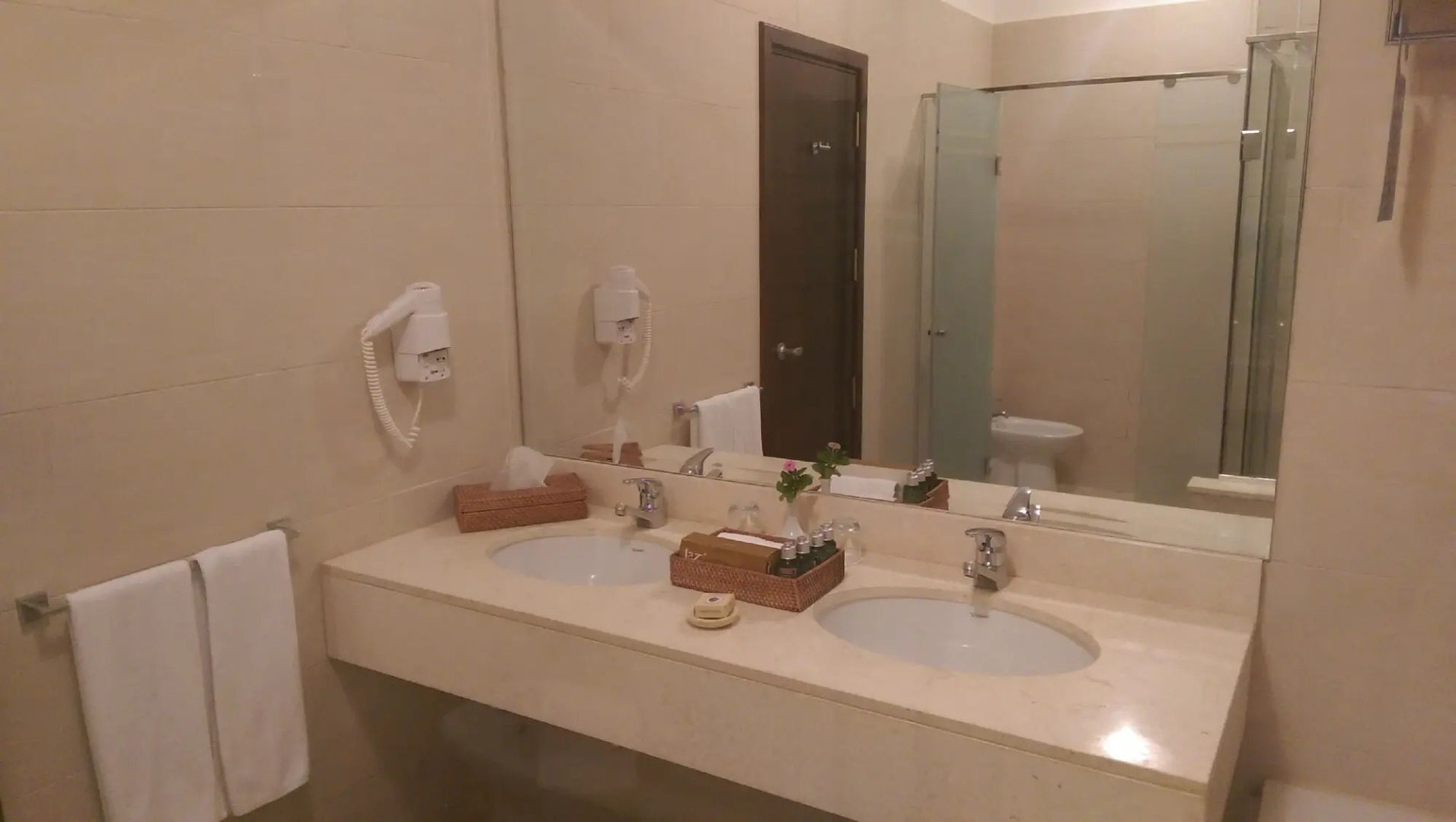 JAZ Oriental, Almaza Bay