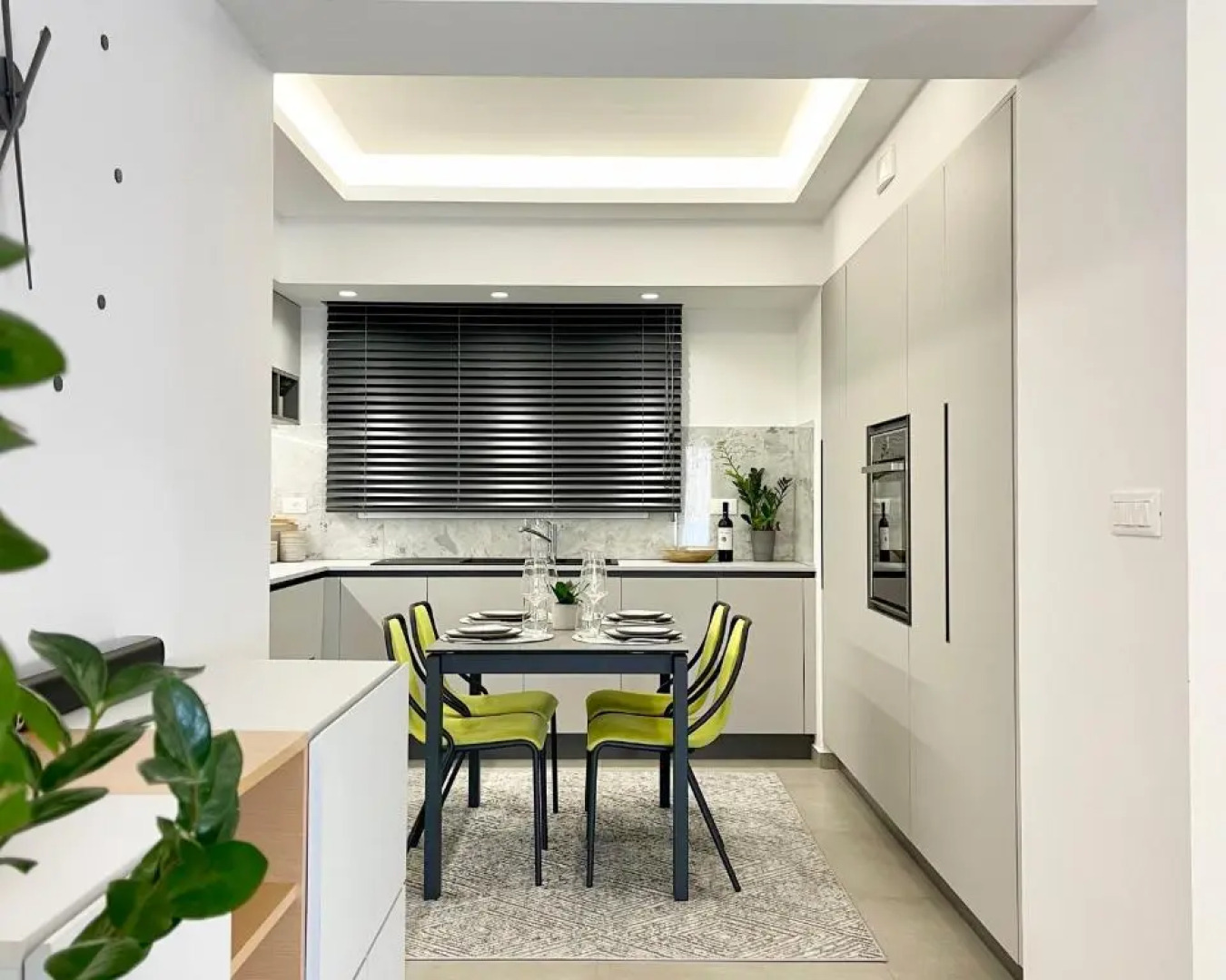 White House Kokas Luxury Apartments