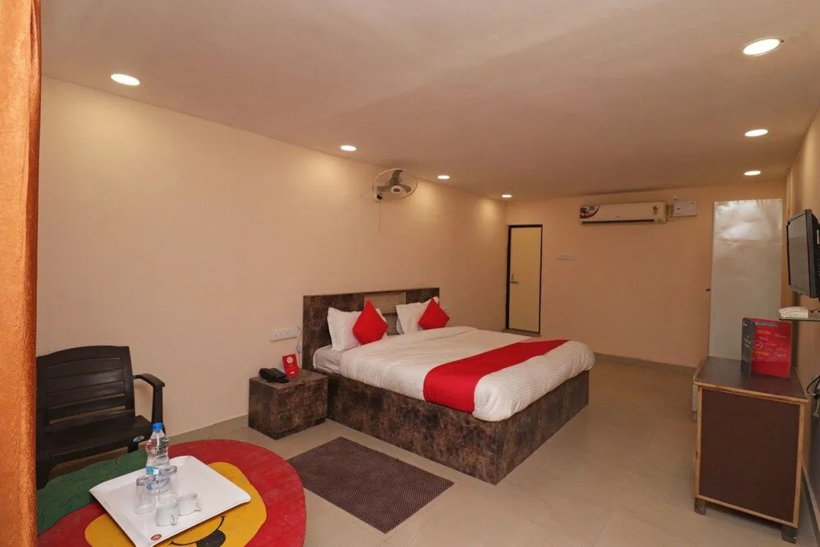 Oyo 28643 Sai Yatri Niwas