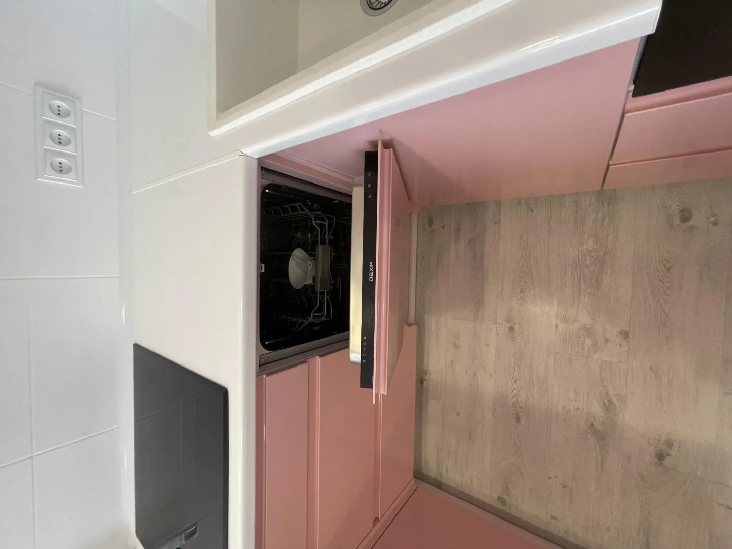 Sofi (Софи) на улице Крымской Весны 4 корпус 3