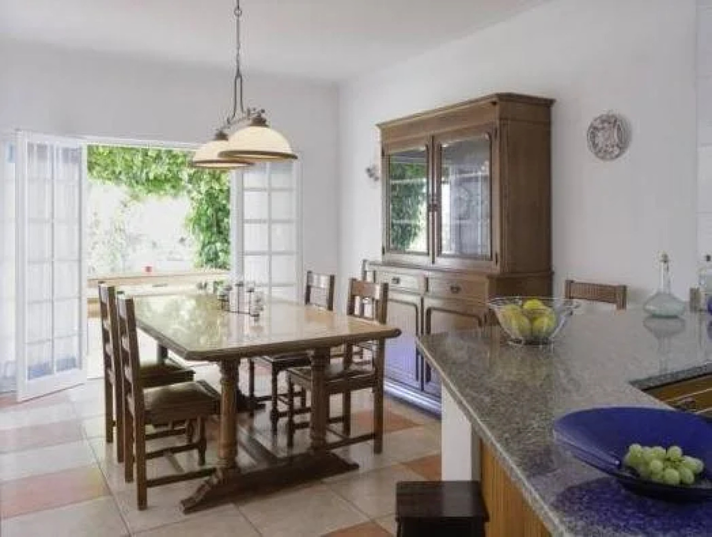 Flow House - Guesthouse & Surf / Kite Surf School