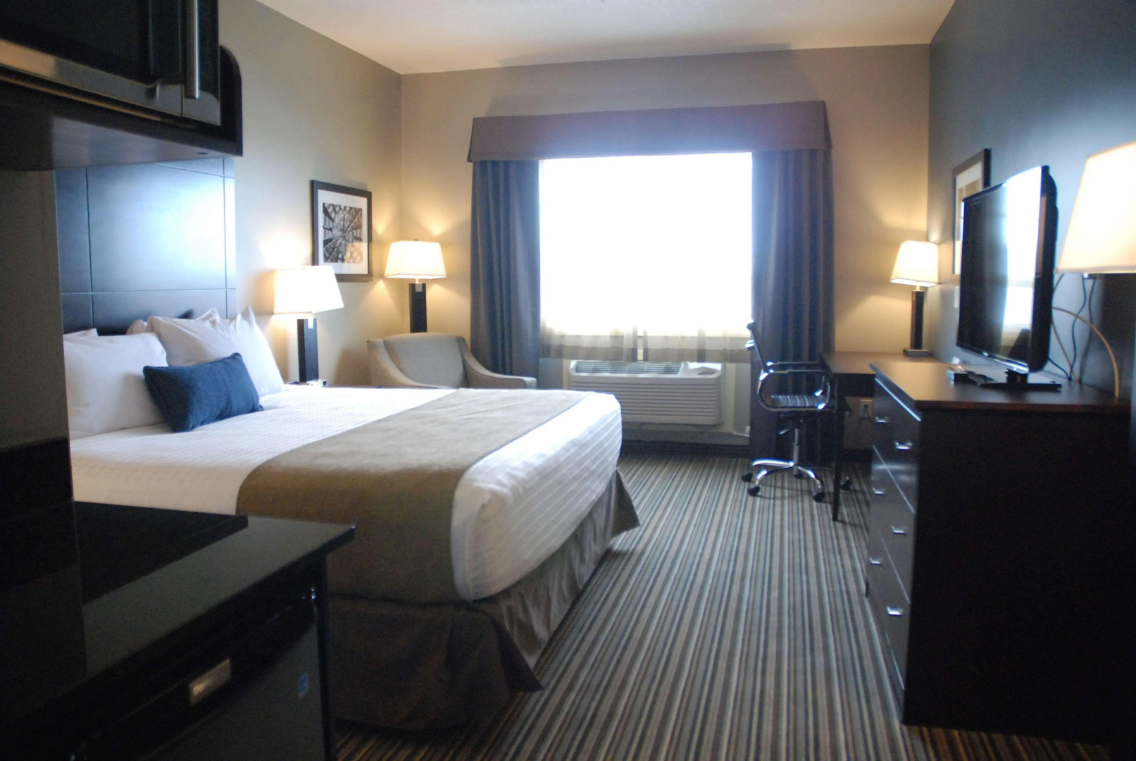 Best Western Plus Fort Saskatchewan Inn & Suites