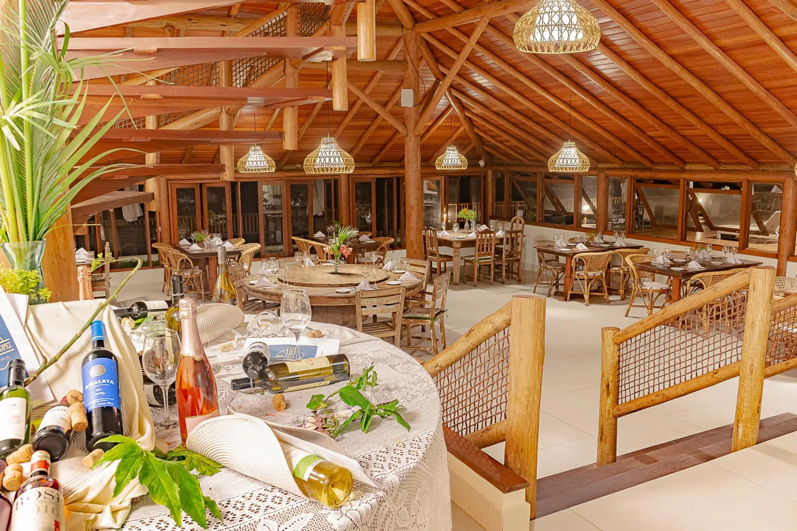 Saint Tropez Praia Hotel