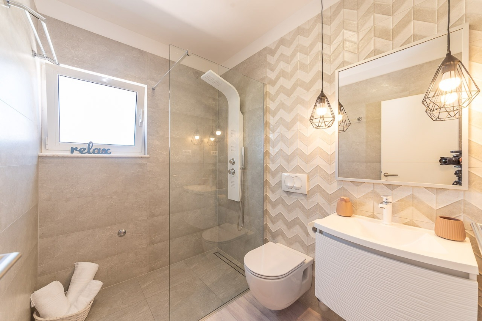 Apartment Renci - great location & sea view: SA2 Bol, Island Brac