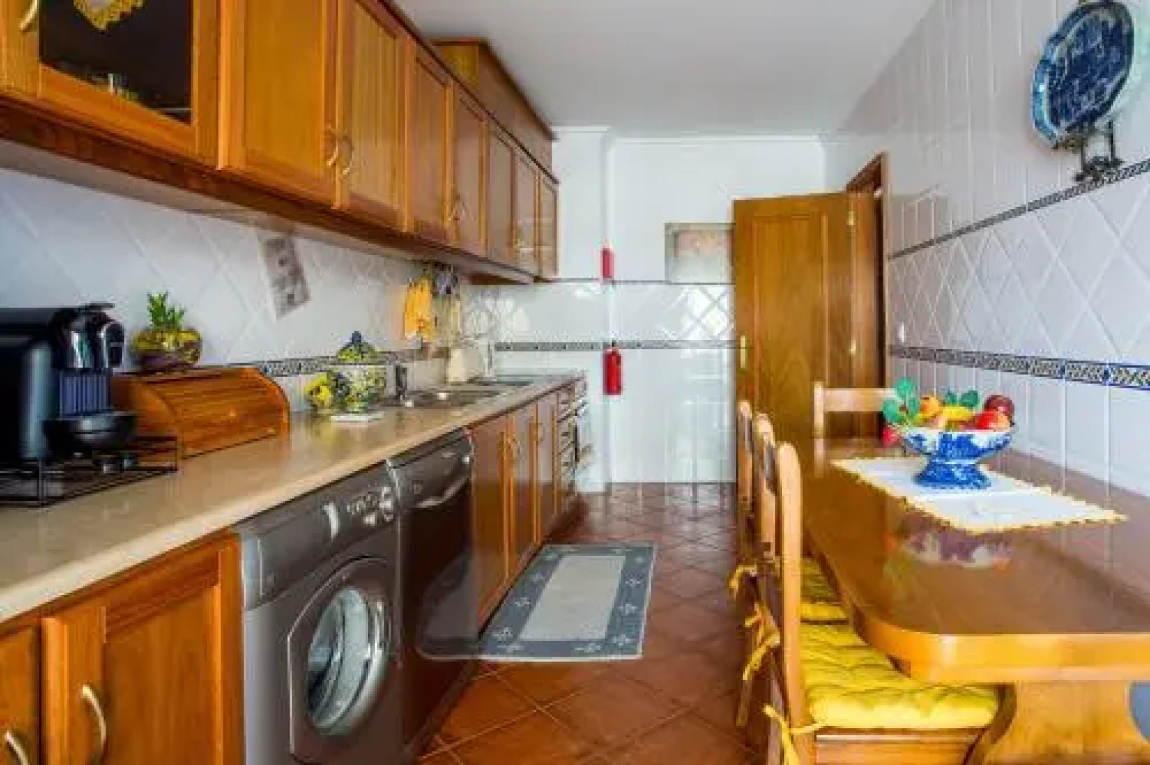 Elegant Sea View Apartment