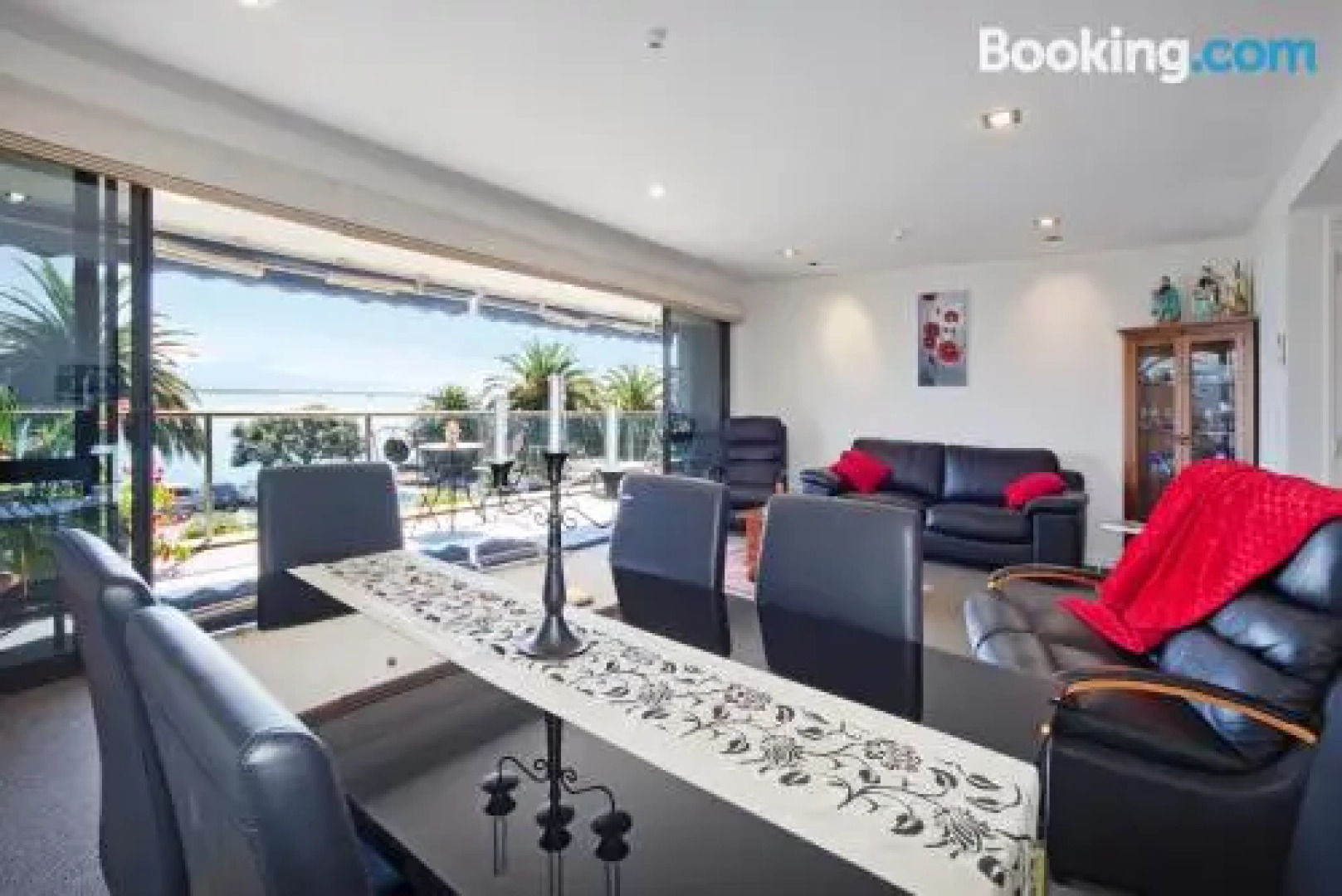 The Waterfront Penthouse 11