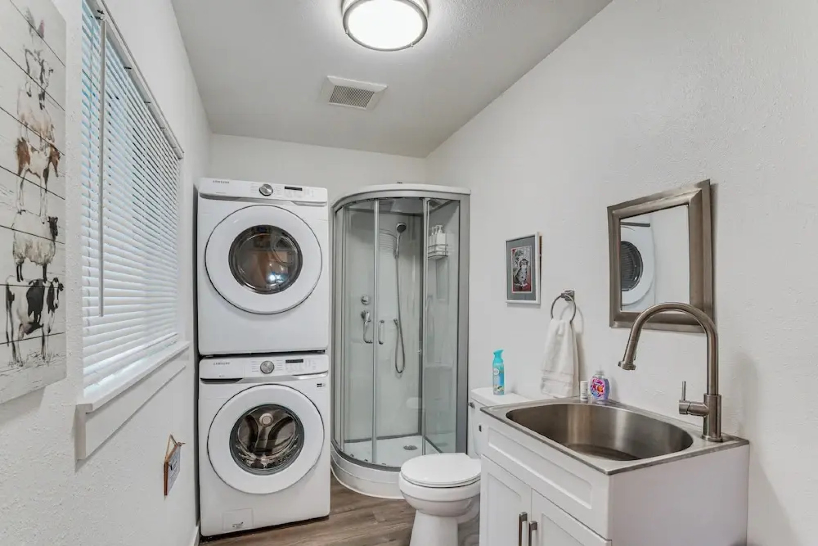 Spanaway Lakefront House: Dock, Fire Pit