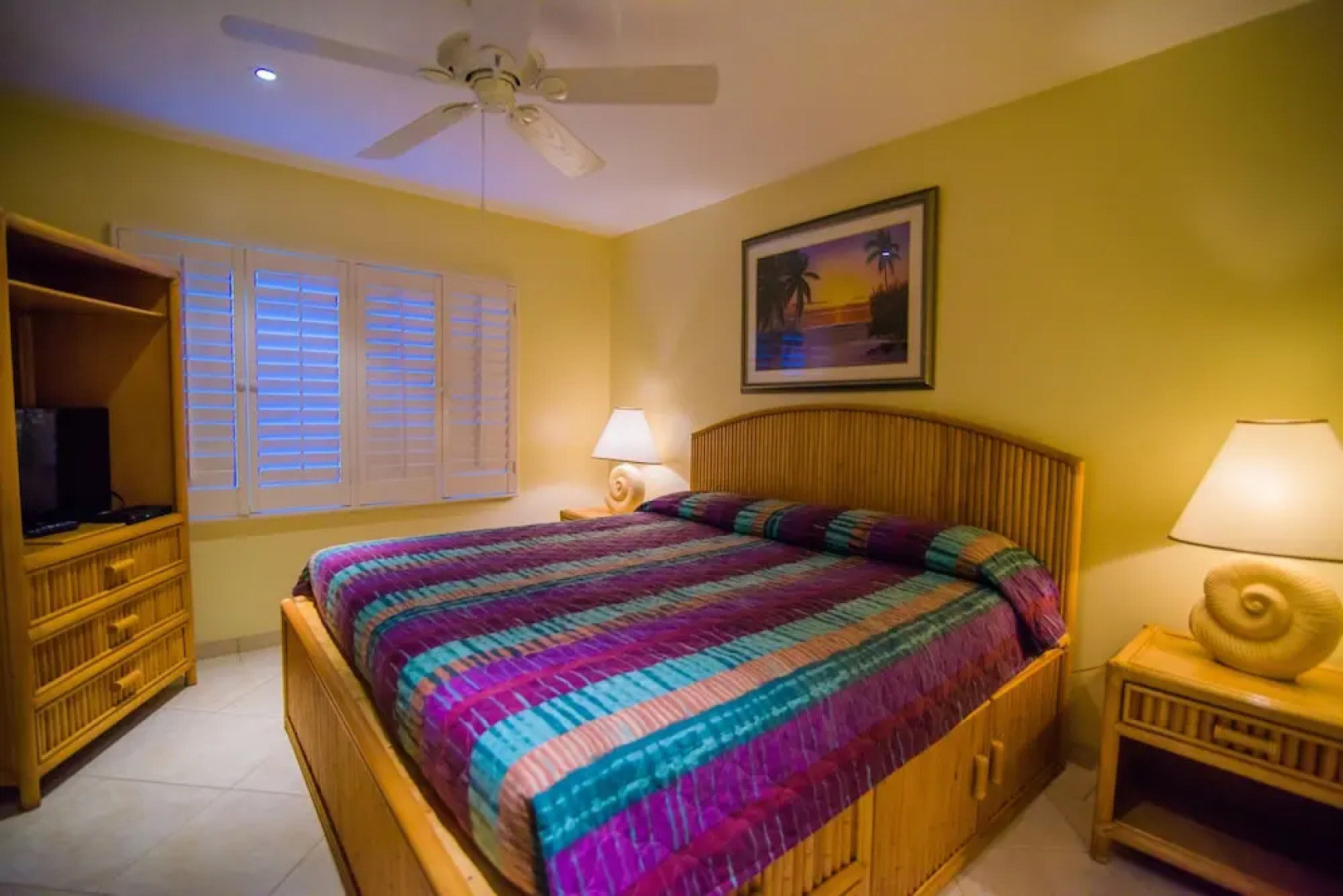 7 Mile Beach Resort & Club