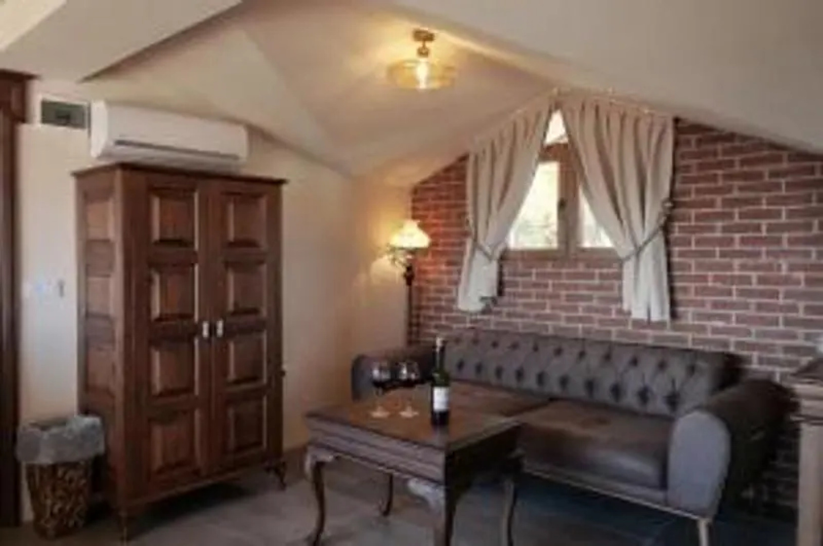 Cunda Tas Konak Otel