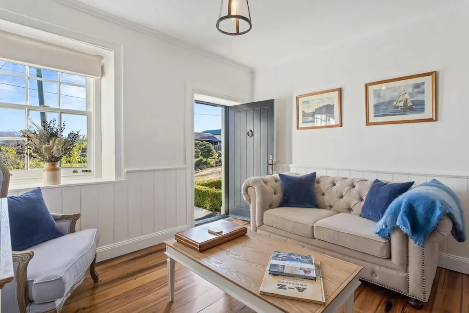 Lythgo's Row Colonial Cottages