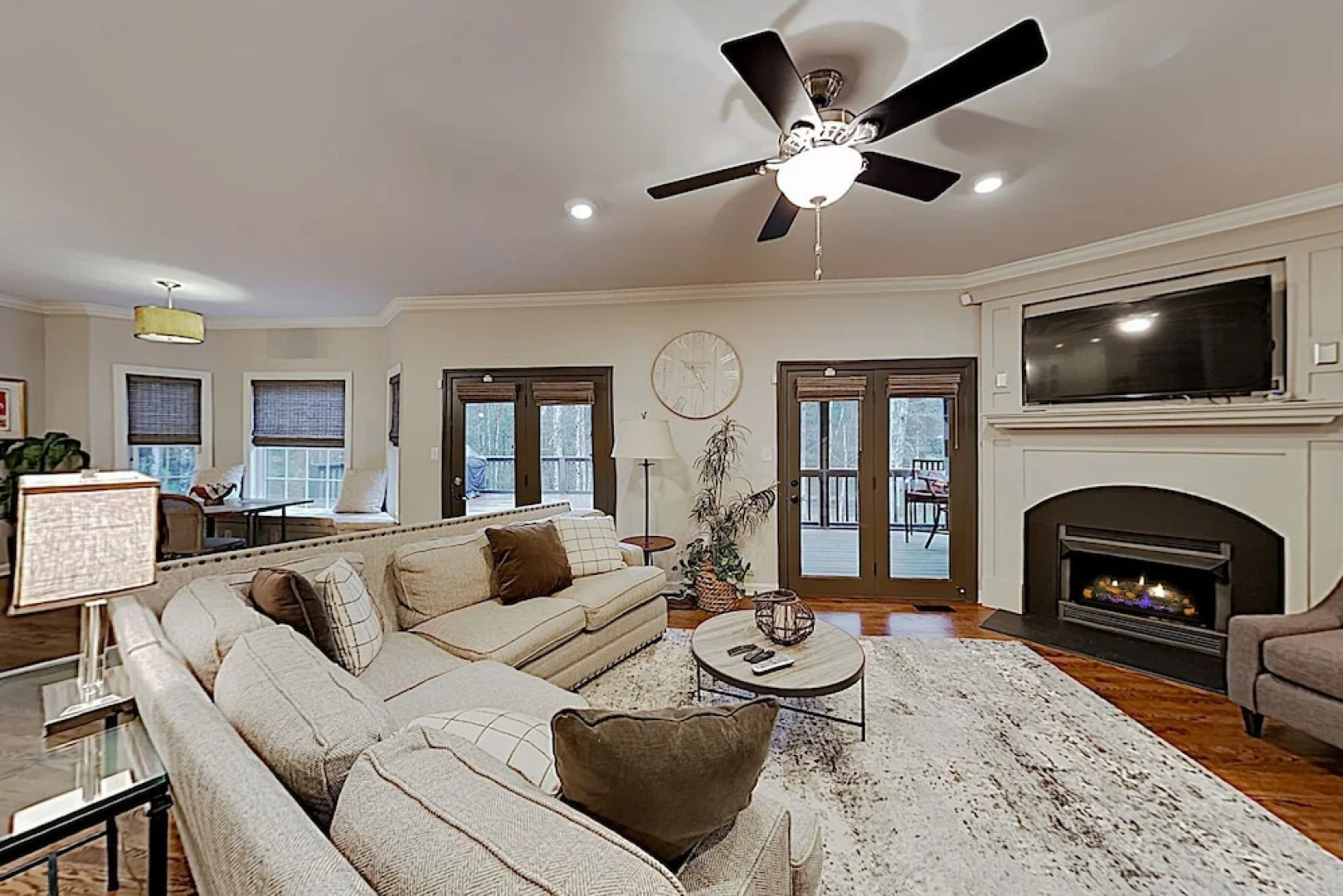 Designer W/ Chefs Kitchen & Home Theater 6 Bedroom Home