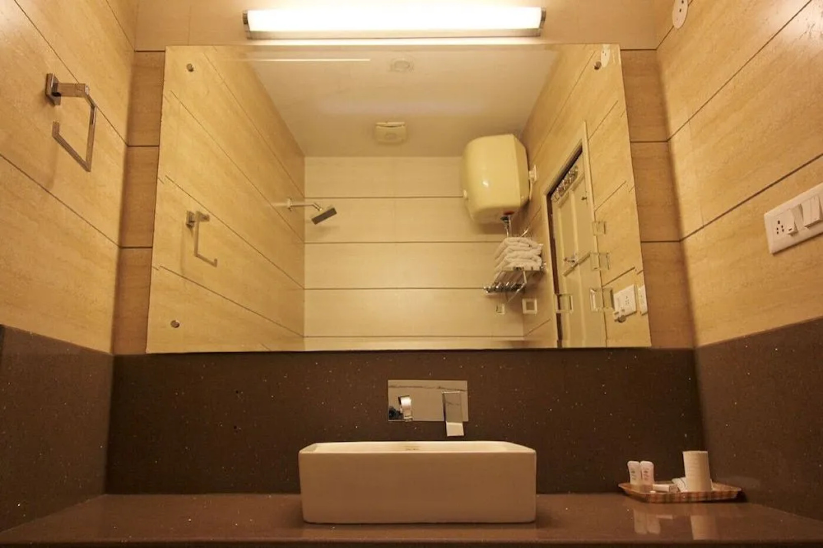 Hotel Asian Plaza Dharamshala