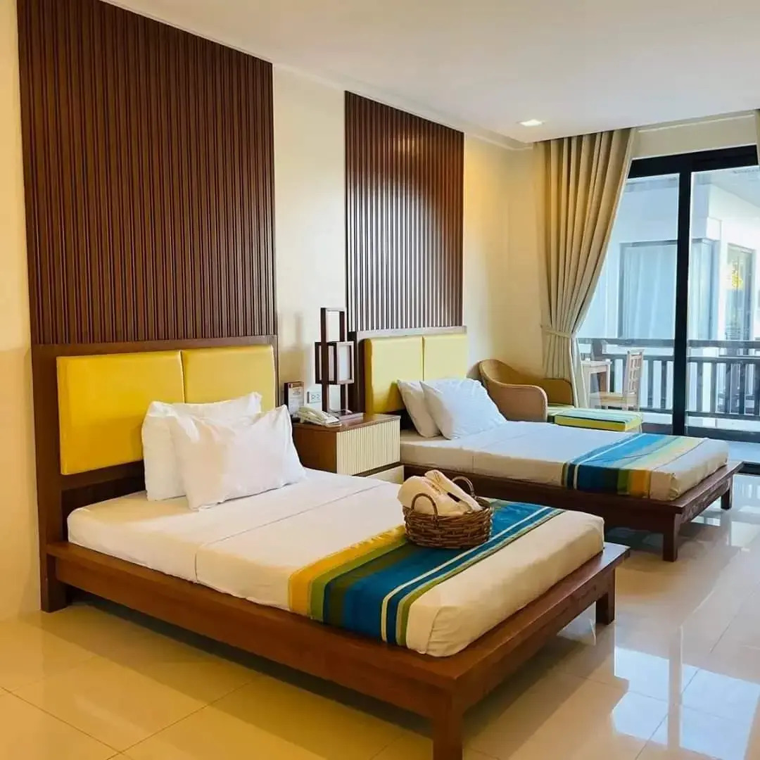 Puerto Del Sol Beach Resort