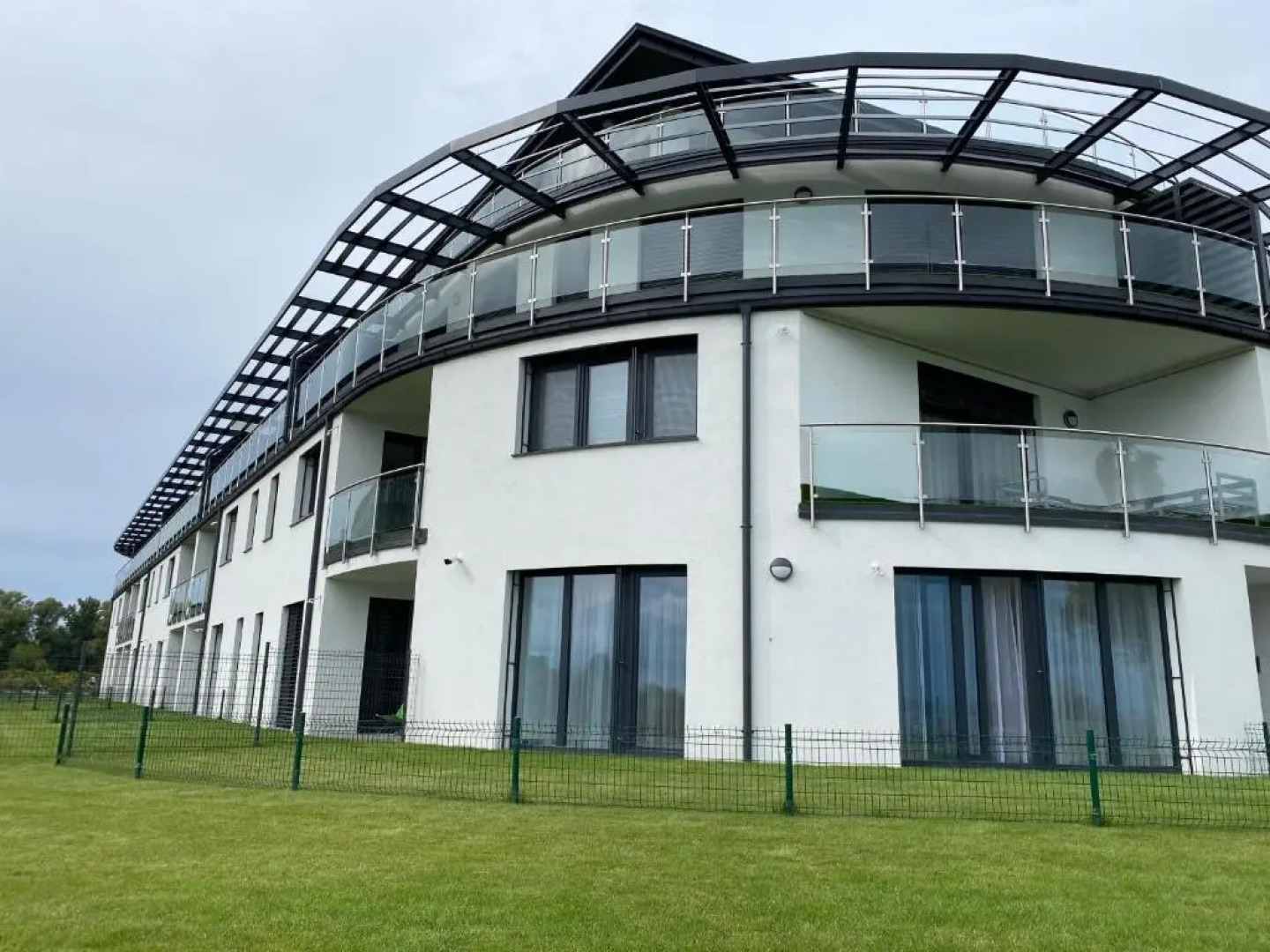 ROYAL SUN - lakeside luxury studio flat at Balaton