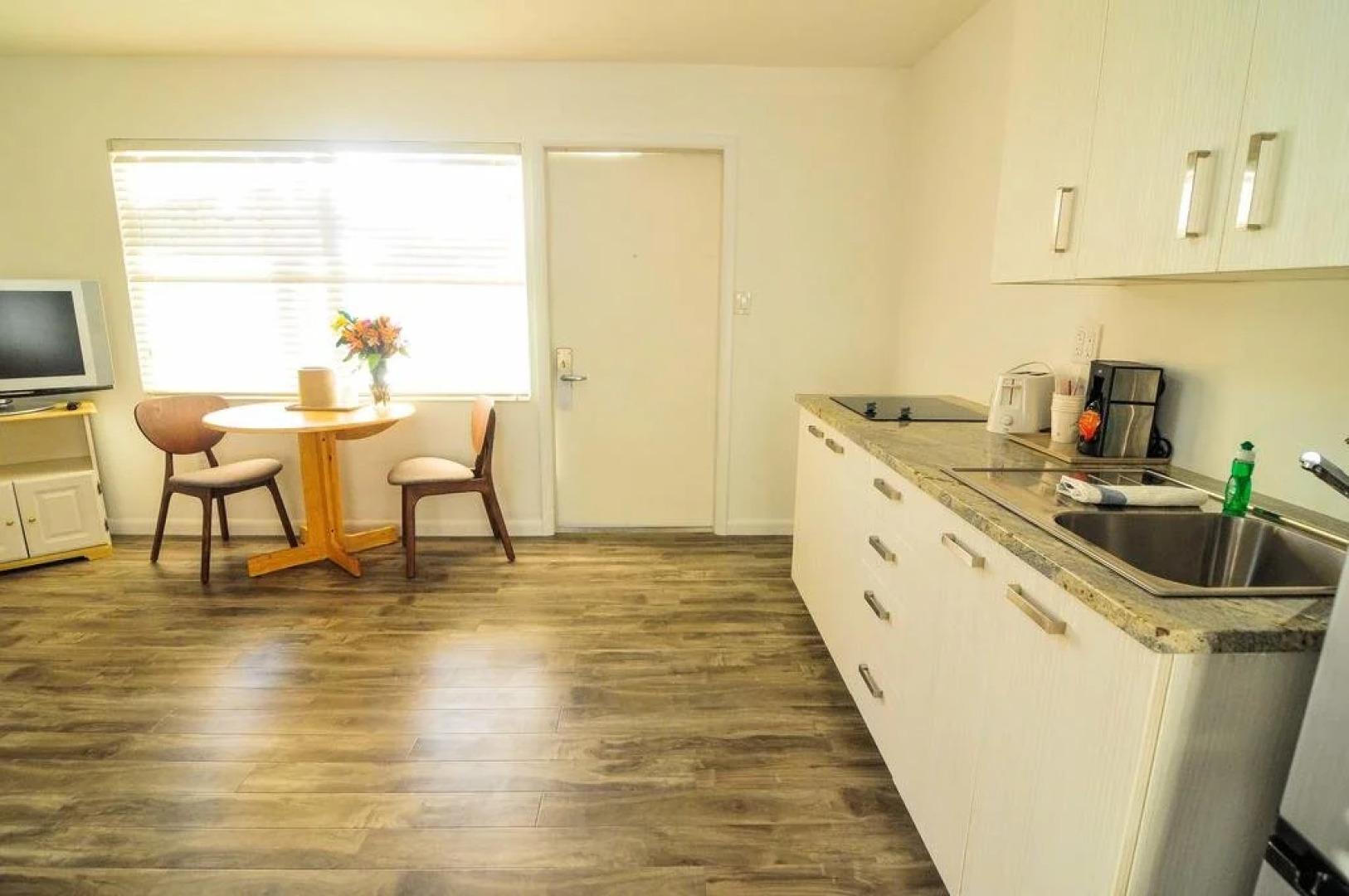 Regency Inn & Suites