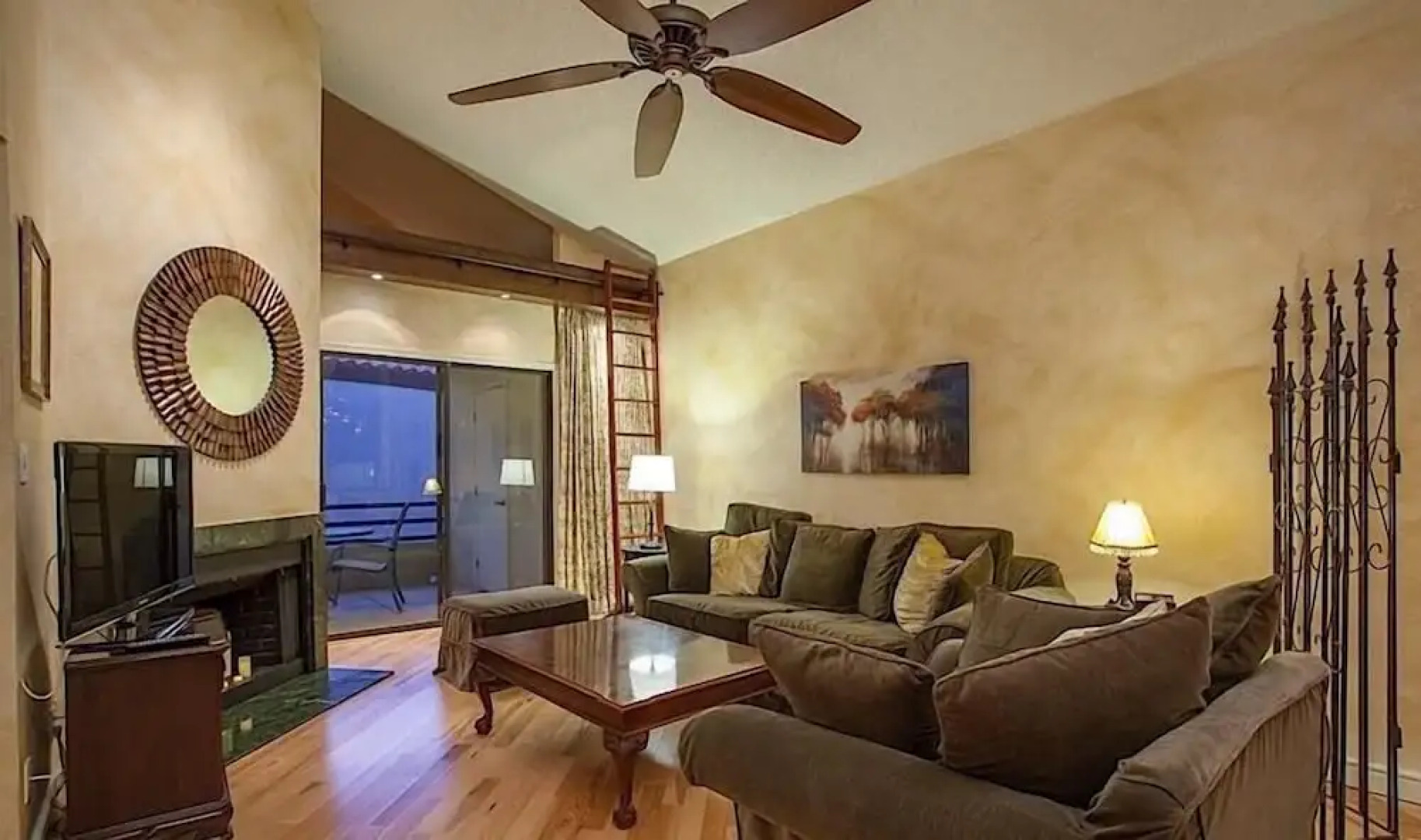 Happy Ours By Signature Vacation Rentals